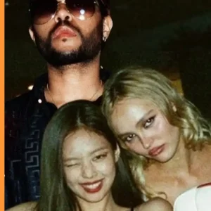 The-Weeknd-Jennie-Lily-Rose-Depp-one-of-the-girls